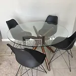 Gorgeous 5 Star Apartment In Camps Bay